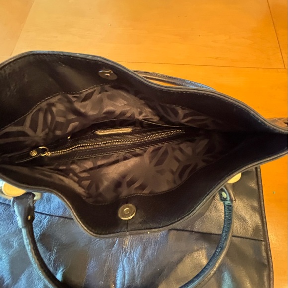 Trina Turk Black Leather Manhattan Large Shoulder Bag Tote - Picture 9 of 14